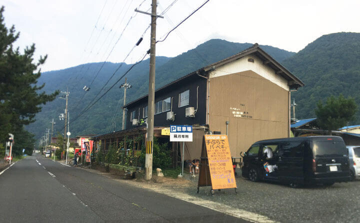 京都・舞鶴の神崎海水浴場のバーベキュー